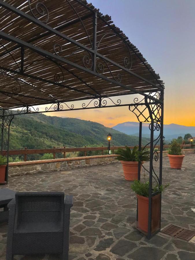 Agriturismo Piano Di Andrea Ostigliano Eksteriør billede