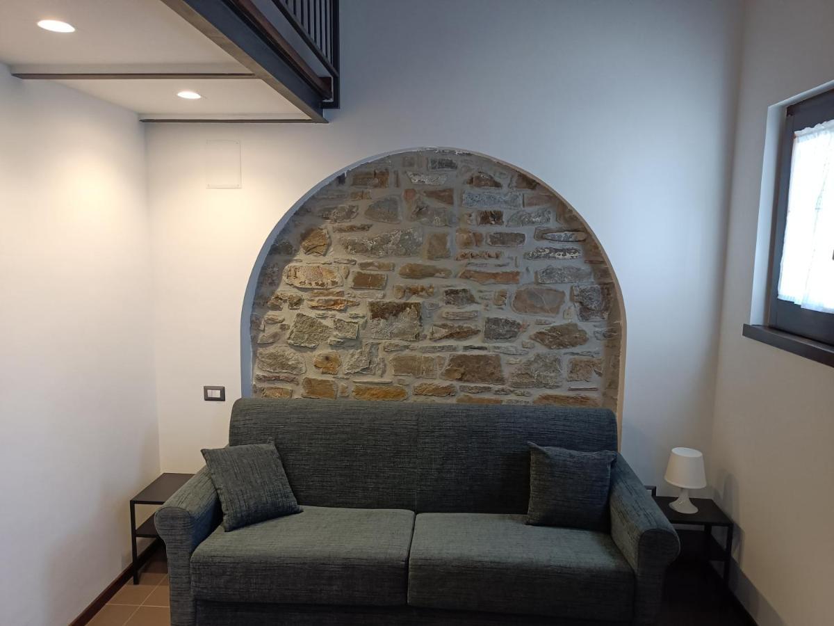 Agriturismo Piano Di Andrea Ostigliano Eksteriør billede