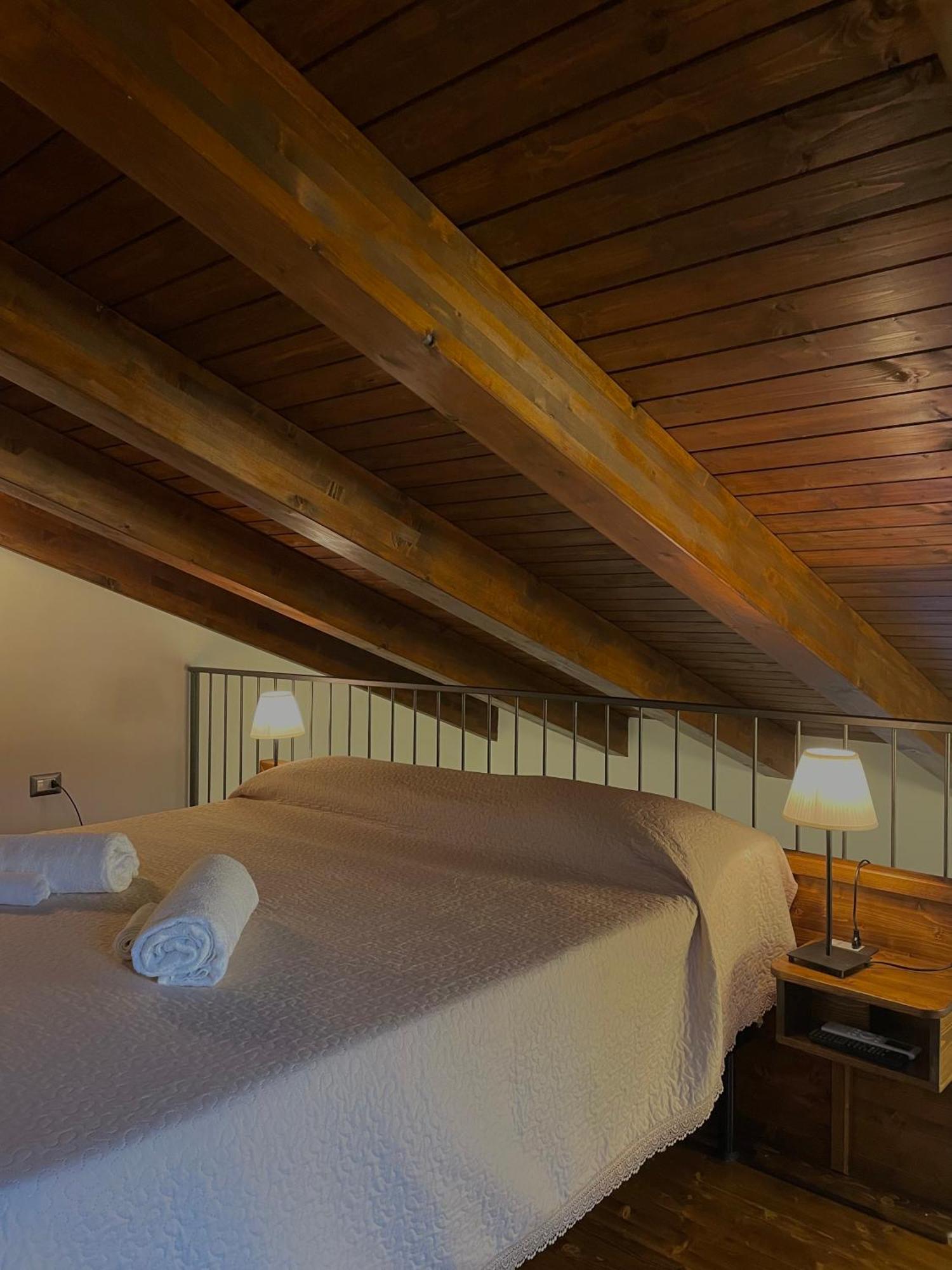 Agriturismo Piano Di Andrea Ostigliano Eksteriør billede