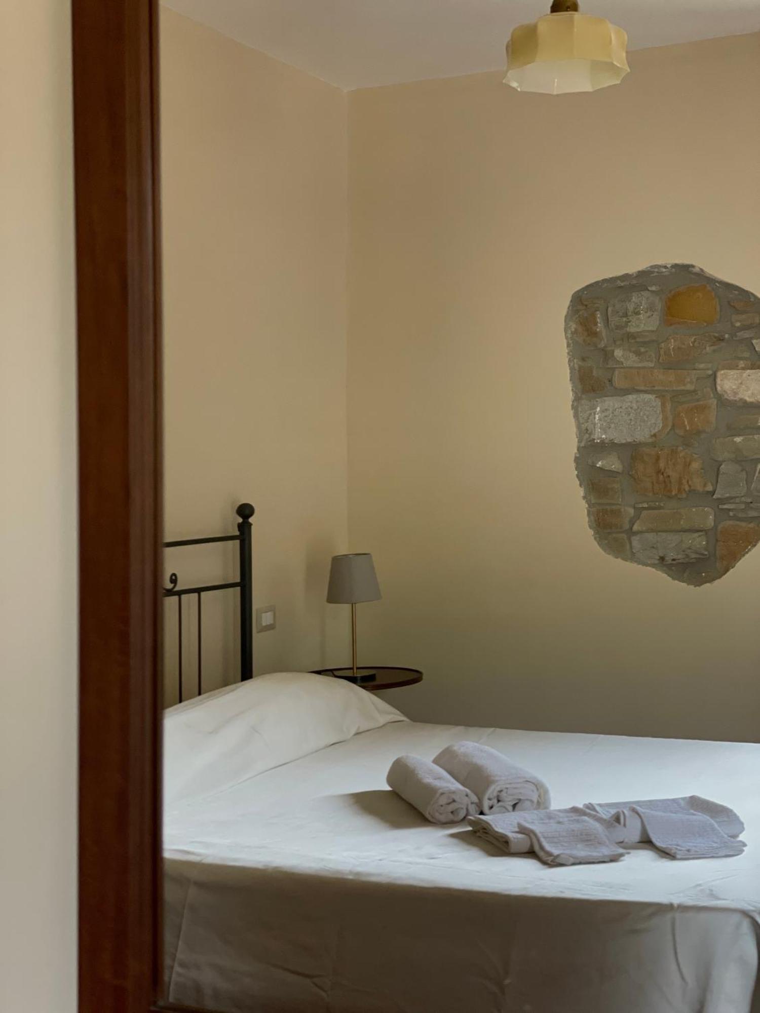 Agriturismo Piano Di Andrea Ostigliano Eksteriør billede